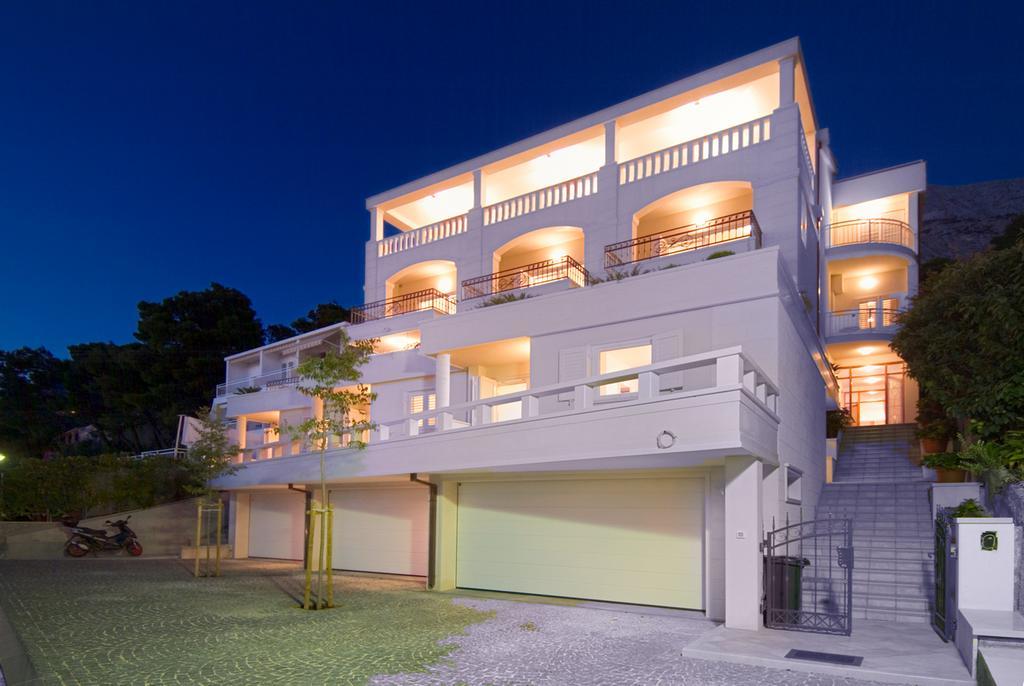 Apartments Villa Medic Брела Экстерьер фото