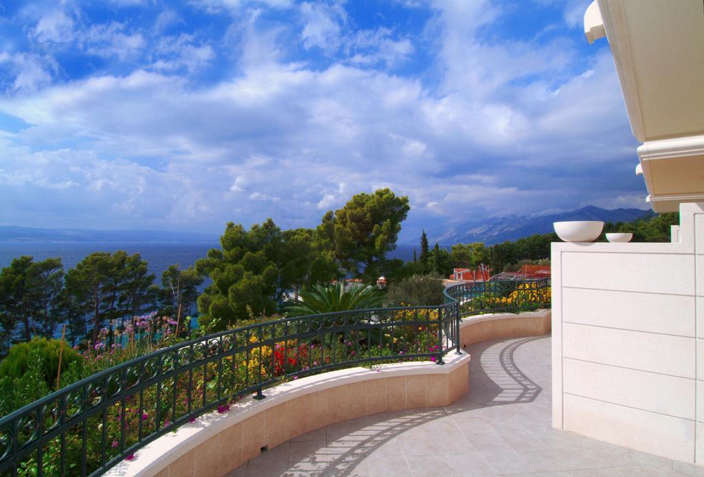 Apartments Villa Medic Брела Экстерьер фото