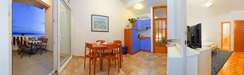 Apartments Villa Medic Брела Экстерьер фото